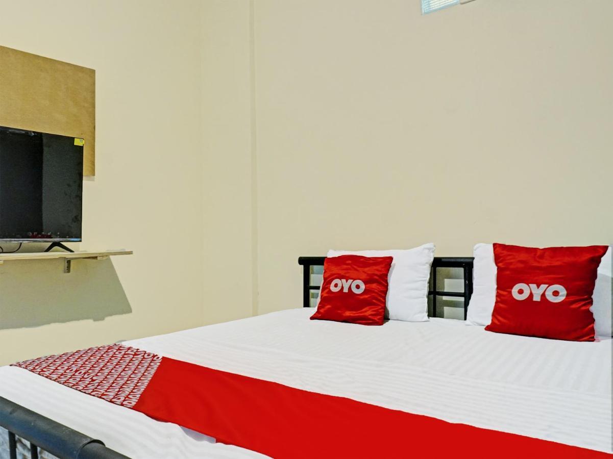 Hotel Oyo 91658 Luci'S House Jakarta Exterior foto